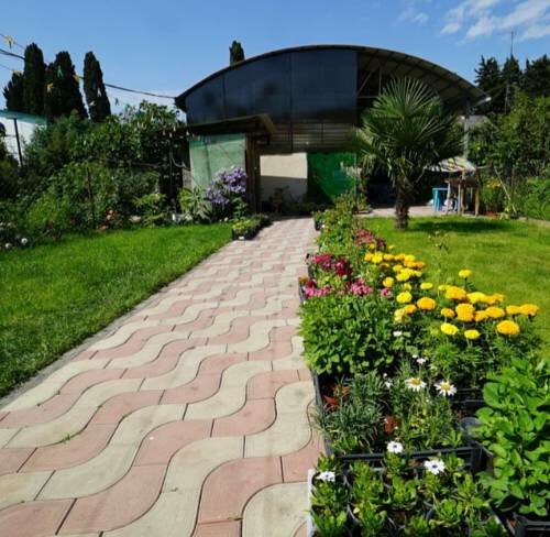 Гостевой дом Элеонора, Забронировать Гостевой дом Гостевые дома Цандрыпш, Гостевой дом