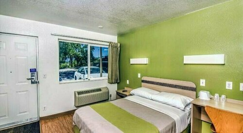 Park Inn by Radisson Colorado Springs