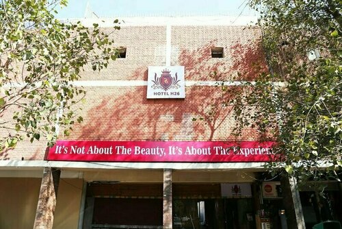 Hotel H26, Book Hotel Hoteller i Chandigarh Region med parkering, Parkering