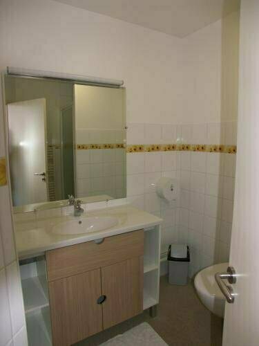 Hôtel Notre Dame, Book Hotel Hoteller i Rhône-Alps med parkering, Parkering