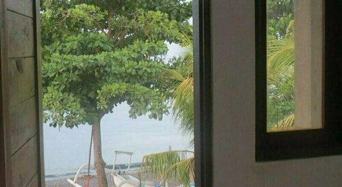 Amed Sari Beach Guesthouse, Book Pension SPA-hoteller i Purwakerti, SPA