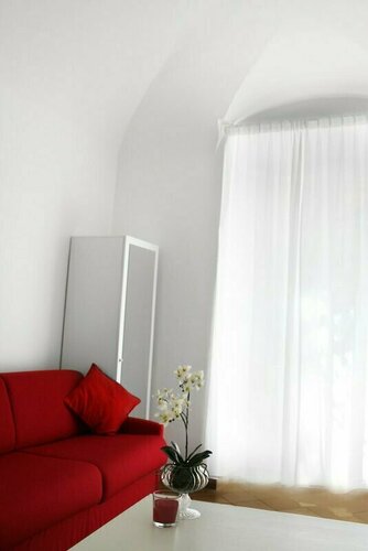 Italy Rents Colosseum - Termini, Book Lejlighed Hoteller i Rom med parkering, nær Cavour Metro Station, Parkering