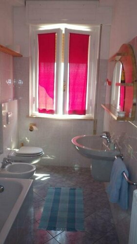 B&B Il Cortile, Prenota Bed & breakfast Hotel a Como con parcheggio, Parcheggio
