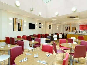 Travelodge London Central City Road, Забронировать Отель Лондон Большой Лондон, рядом с Мемориальная библиотека Карла Маркса