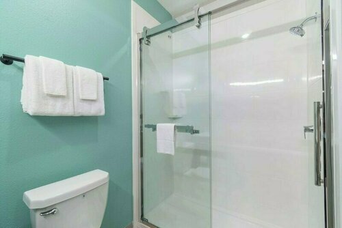 ECHO Suites Extended Stay by Wyndham Dallas Plano/Richardson, Забронировать Отель Ричардсон Dallas - Fort Worth Metropolitan Area