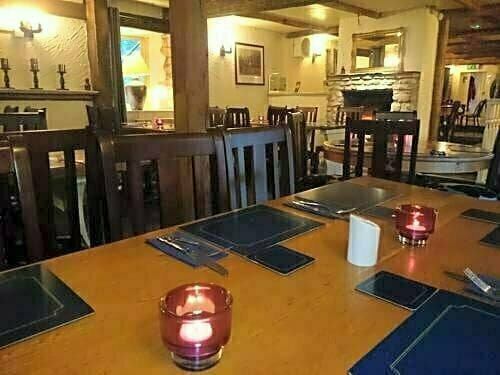 The Black Horse Inn, Rezervați Hotel Hoteluri în Gloucestershire cu parcare, Parcare