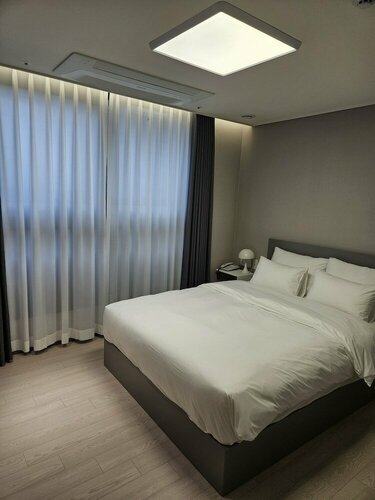HOTEL THE DESIGNERS LYJ SUITE YEOKSAM, Rezervovat Hotel Soul hotely s parkováním, Parkování