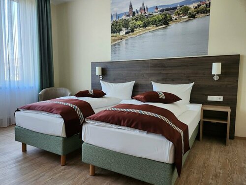 Hotel Mainzer Hof, Забронировать Отель Отели Майнца с парковкой, рядом с Церковь Св. Августина, Парковка
