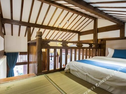 Lijiang Yue Tu Inn, Забронировать Отель Лицзян Юньнань