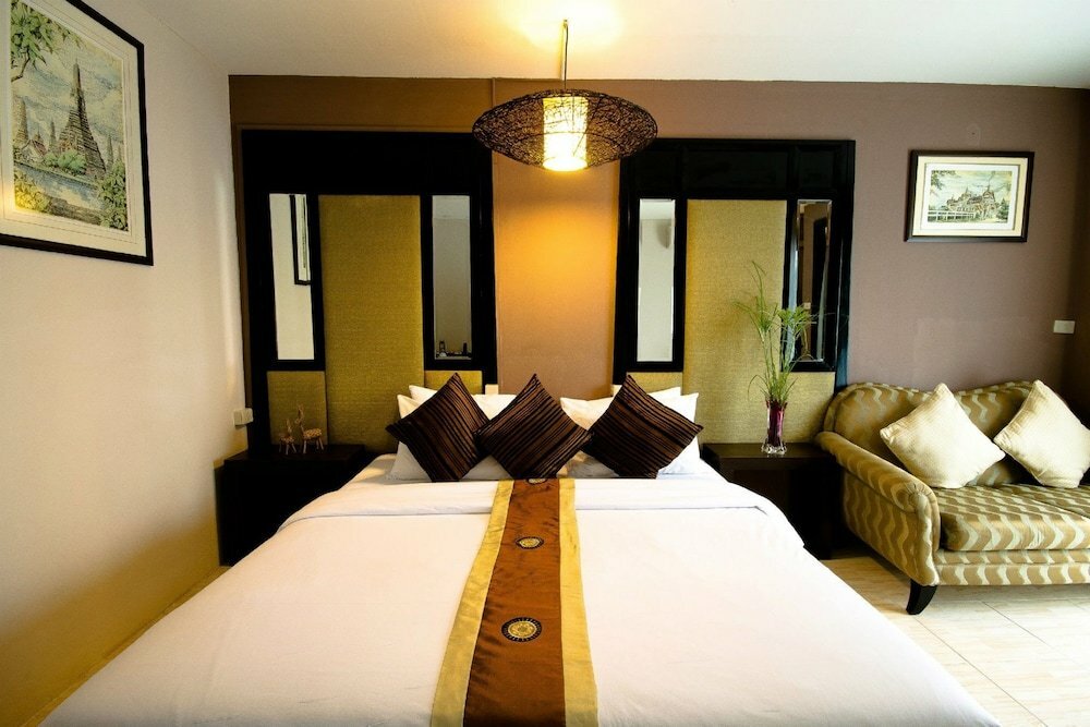 Royal View Resort