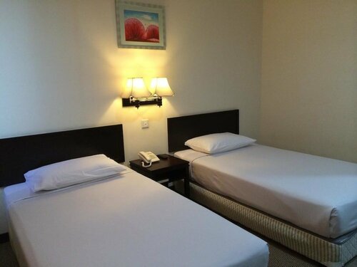 Carlton Holiday Hotel & Suites, Забронировать Отель Шах-Алам Селангор