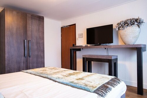 Hotel Twenty-Three Amsterdam Airport, Забронировать Отель Хофддорп 