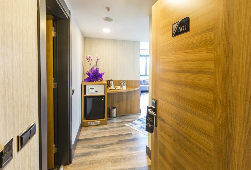‪Royal Axis Suites Hotel‬