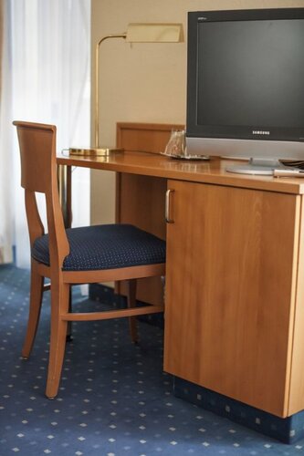 Stargaze Forum Hotel Düsseldorf-Hilden, Забронировать Отель Отели в центре Хильден, в центре