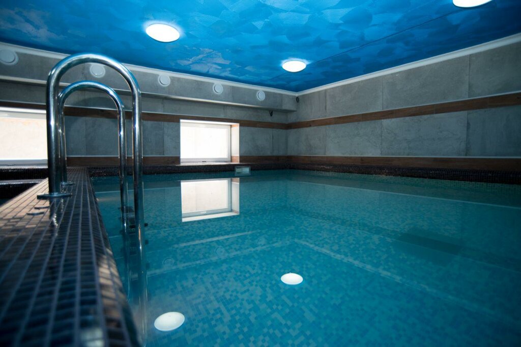 Вилла Астон