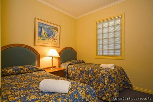Mid City Motel Warrnambool, Забронировать Мотель Отели Уоррнамбул с парковкой, Парковка