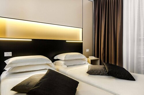 Hotel Smeraldo, Забронировать Отель Пантеон Рим, рядом с Улица Виа-Джулия