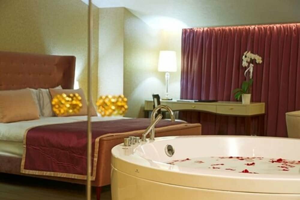 Taba Luxury Suites and Hotel