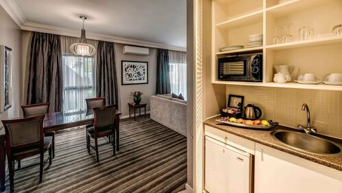 Southern Sun Katherine Street, Забронировать Отель Отели Йоханнесбург 4 звезды, 4*