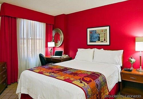 Residence Inn Tampa Downtown, Забронировать Отель Отели Тампа с завтраком, рядом с Конгресс-центр Тампы, Завтраки