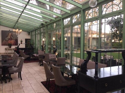 La Villa Mazarin, Boek Villa Aigues-Mortes Camargue