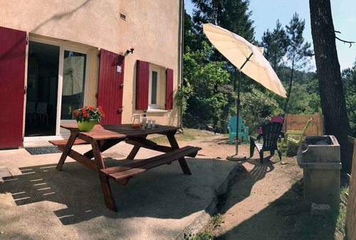 Village de gîtes Ravel, Забронировать Отель Сен-Жан-дю-Гар Cévennes, рядом с Информационно-туристический центр Сен-Жан-дю-Гар
