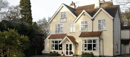 Dial House Hotel, Varaa Hotelli Crowthorne Berkshire