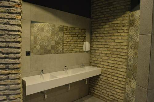 Black Swan Hostel Sevilla, Забронировать Хостел Хостелы Провинции Севильи, Хостел