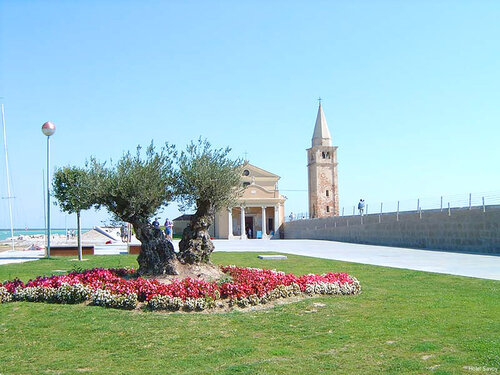 Hotel Savoy, Забронировать Отель Отели Riviera Est с бассейном, Бассейн
