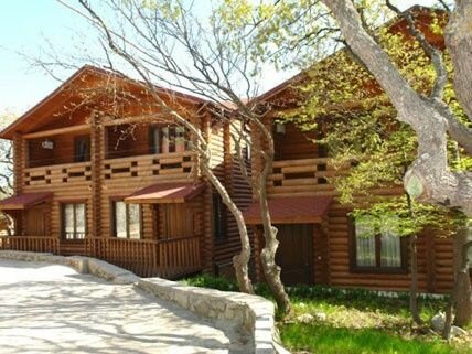 Artemis, Reservar Resort  
