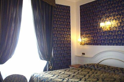 Hotel Demetra Capitolina, Book Hotel Roma Termini railway station 