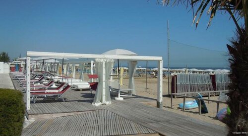 Villaggio Mithos, Забронировать Отель Отели Мизано-Адриатико с парковкой, Парковка