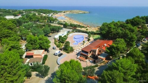 Villaggio La Giara, Забронировать Кемпинг Кемпинги и глэмпинги Вьесте, Кемпинг
