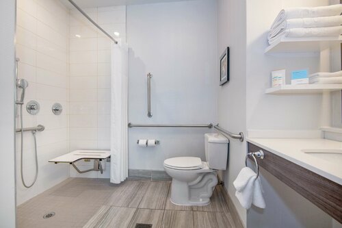 Quality Inn Lumberton, Забронировать Отель Отели Ламбертон с завтраком, Завтраки