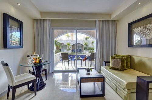 Royalton Hideaway Punta Cana, An Autograph Collection All-Inclusive Resort & Casino, Забронировать Курортный отель Курортные отели Баваро, Курортный отель