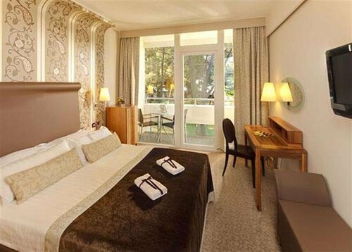 Hotel Pelegrin Plava Laguna, Prenota Hotel Murine Umag entroterra