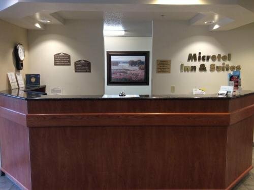 Microtel Inn & Suites by Wyndham Rice Lake, Reserva ahora Hotel Rice Lake Wisconsin