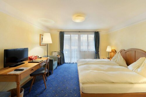 Hotel Bellerive Gstaad, Забронировать Отель Занен Гштад