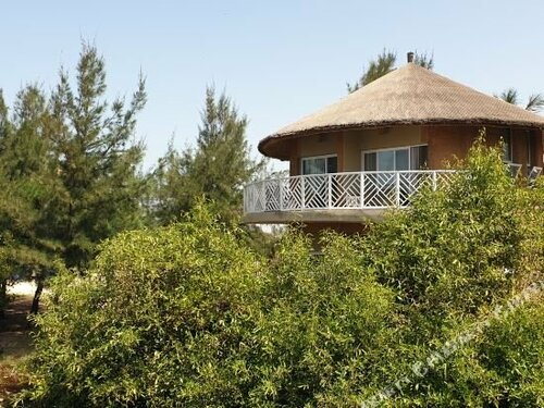 Balafon Beach Resort, Забронировать Курортный отель Кололи Kombo Saint Mary
