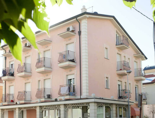 Residence 1 Uno Studio & Suites