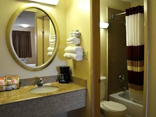 Travelodge by Wyndham San Antonio Lackland AFB North, Buchen Sie Gasthaus San Antonio Bexar County