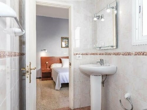 Le Petit Palü Las Palmas, Prenota Hotel Las Palmas de Gran Canaria Gran Canaria