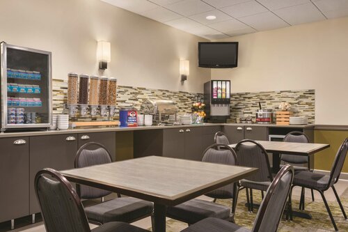 Americas Best Value Inn Fergus Falls, Book Hotel Fergus Falls Minnesota