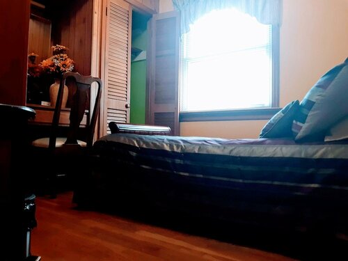 A house full of steel balls and games, Забронировать Отель «постель и завтрак» Ричмонд Виргиния, рядом с Colonial Shooting Academy
