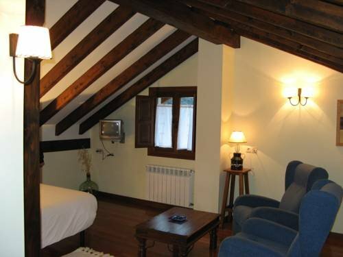 Posada El Hoyal, Book Hotel Pesaguero-La Parte Liébana