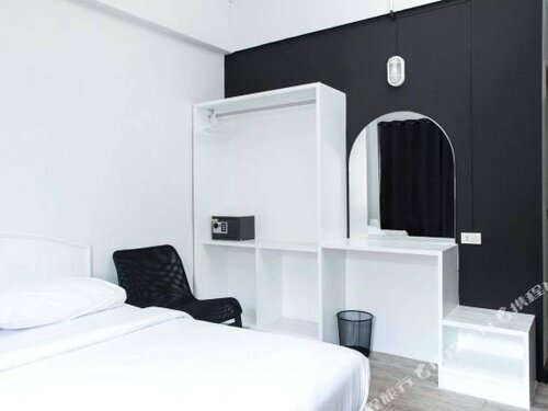 Crystal Hotel Hua Hin, Забронировать Отель Отели Прачуапкхирикхан с парковкой, Парковка