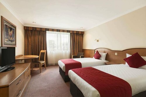 Ramada Hatfield, Забронировать Отель Хатфилд Хартфордшир