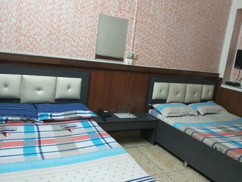 Hotel Bajrang, Забронировать Отель Пахар-Ганж Нью-Дели, рядом с Рынок Садар-Базар
