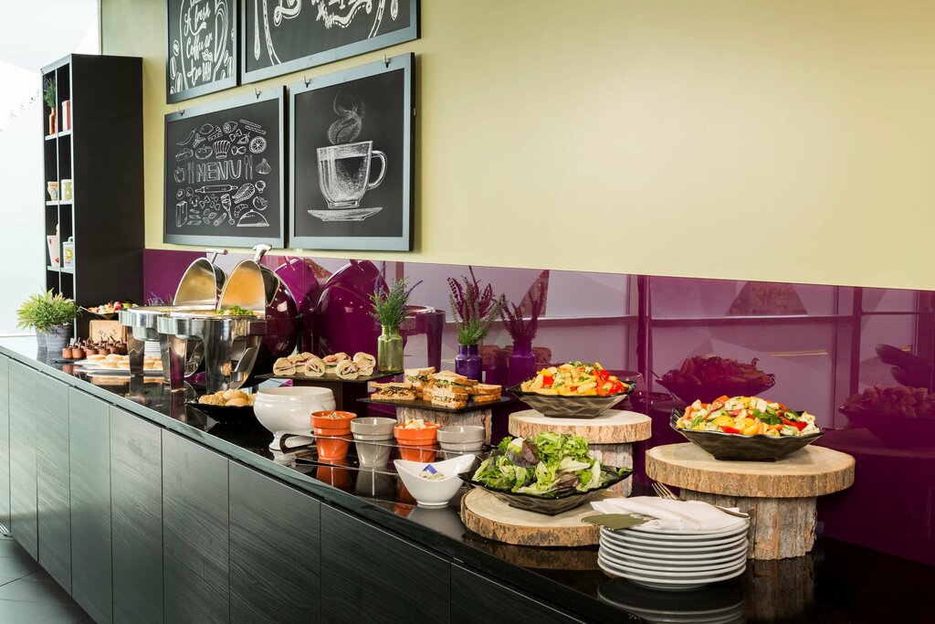 Park Inn London, Heathrow