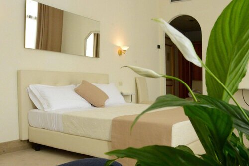 Hotel Ponte di Rialto, Забронировать Отель Крема Ломбардия